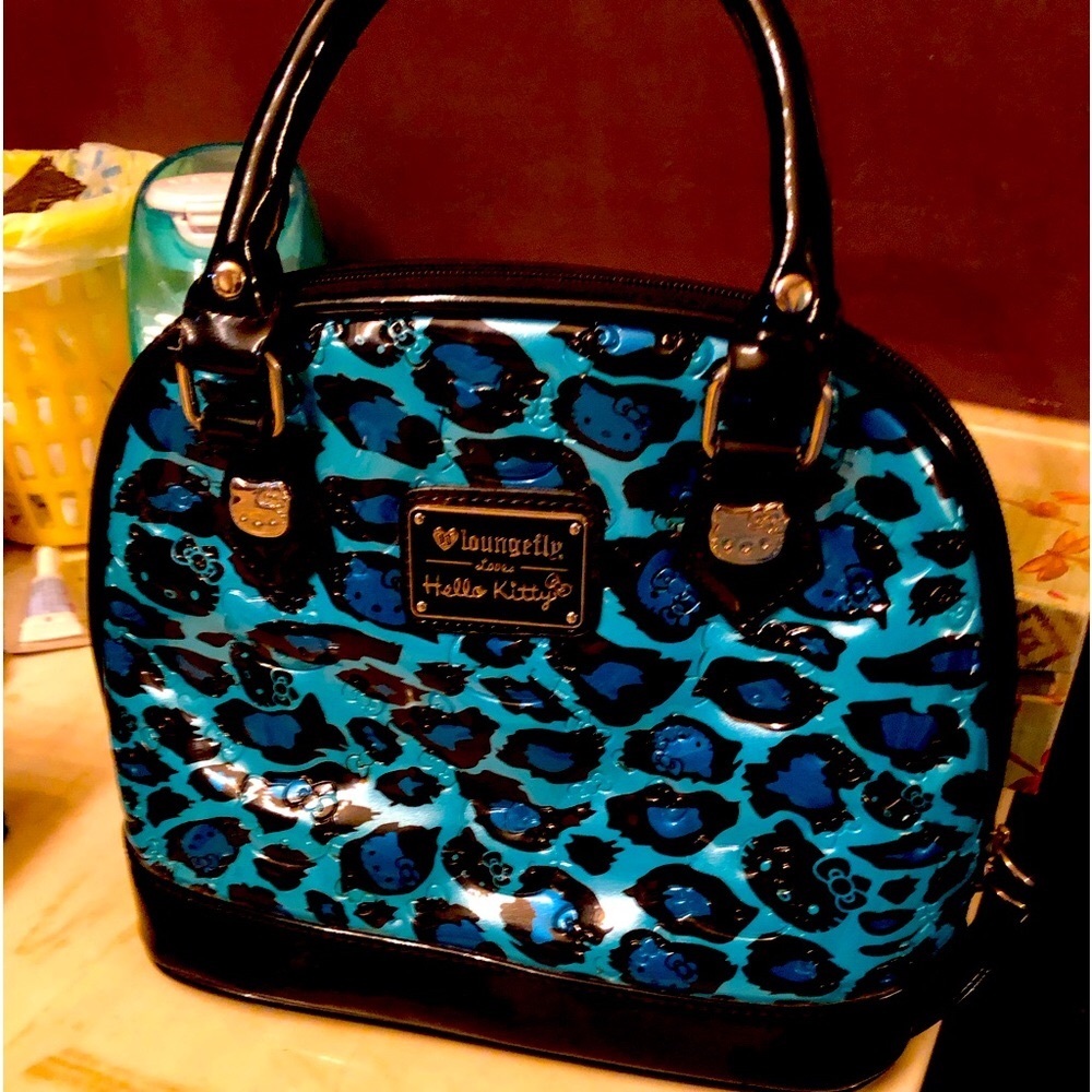 Loungefly Hello Kitty women’s purse
